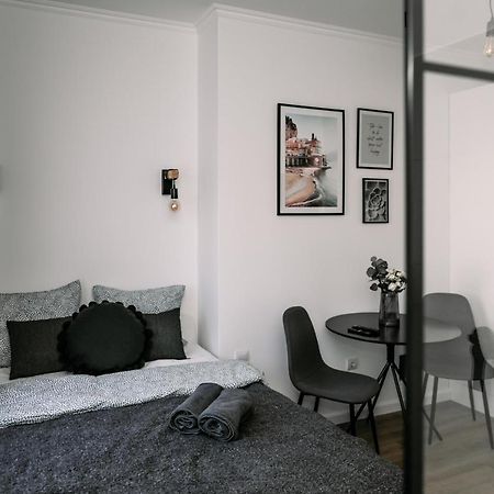 B15 - Wood&Black Apartman Győr Extérieur photo