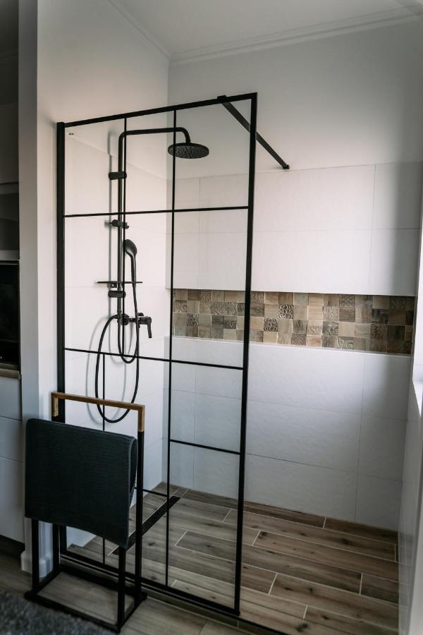 B15 - Wood&Black Apartman Győr Extérieur photo